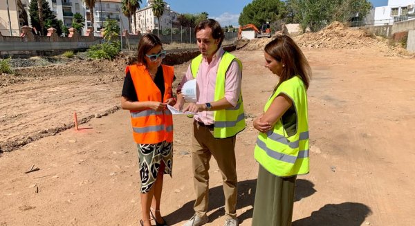 El Ayuntamiento retoma los trabajos del vial de conexión entre las calles Dolores Ibarurri y Guadalcobacín en el polígono