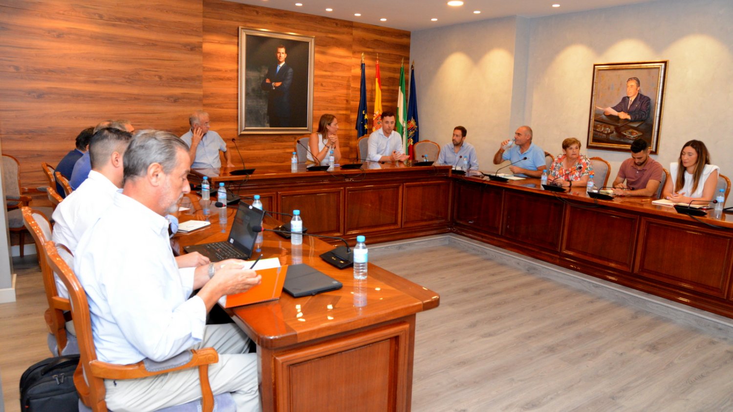 El Ayuntamiento de Torrox acoge una reunión informativa sobre la subestación