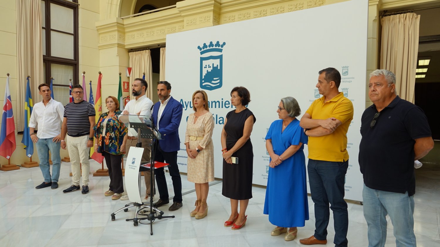 PSOE inicia contactos con colectivos sociales y de consumidores para frenar el tarifazo del agua impuesto por De la Torre