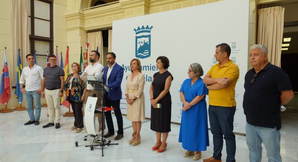 PSOE inicia contactos con colectivos sociales y de consumidores para frenar el tarifazo del agua impuesto por De la Torre