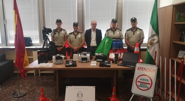 La Junta incrementa los equipos de la Unidad de drones de los Agentes de Medio Ambiente