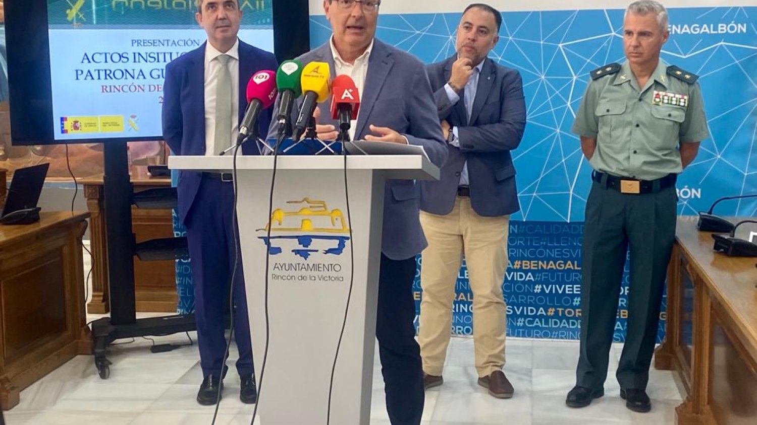 Rincón de la Victoria acoge los actos institucionales de la provincia con motivo de la festividad de la patrona de la Guardia Civil