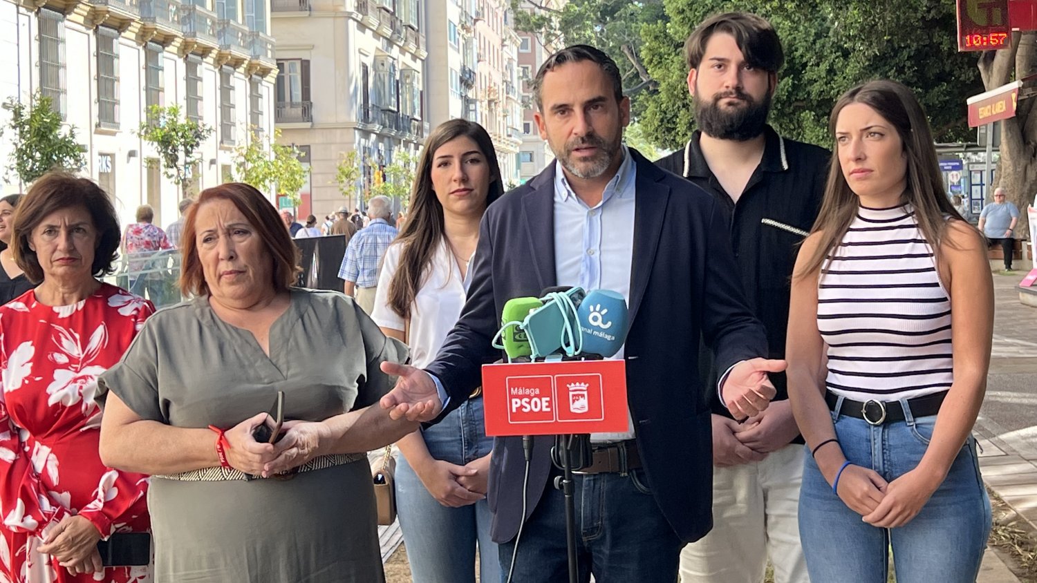 Pérez lamenta que De la Torre suba impuestos 'mientras contrata más cargos de confianza'
