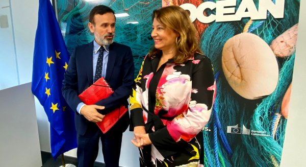 La consejera de Pesca subraya en Bruselas la importancia de fijar las TAC y cuotas cada 2 años