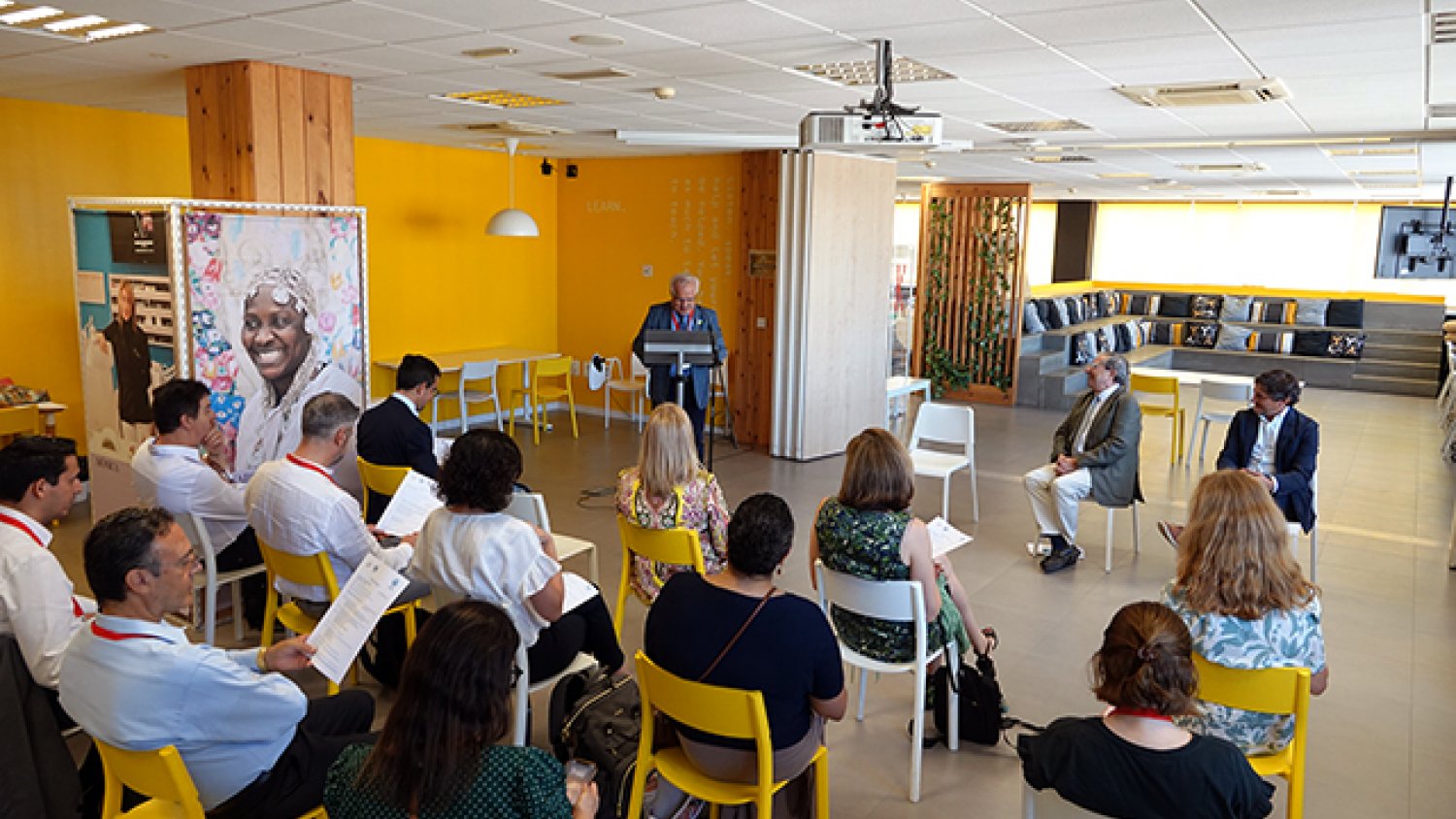 UMA.- Miembros del Grupo Compostela conocen el trabajo de emprendimiento, sostenibilidad e investigación de la UMA