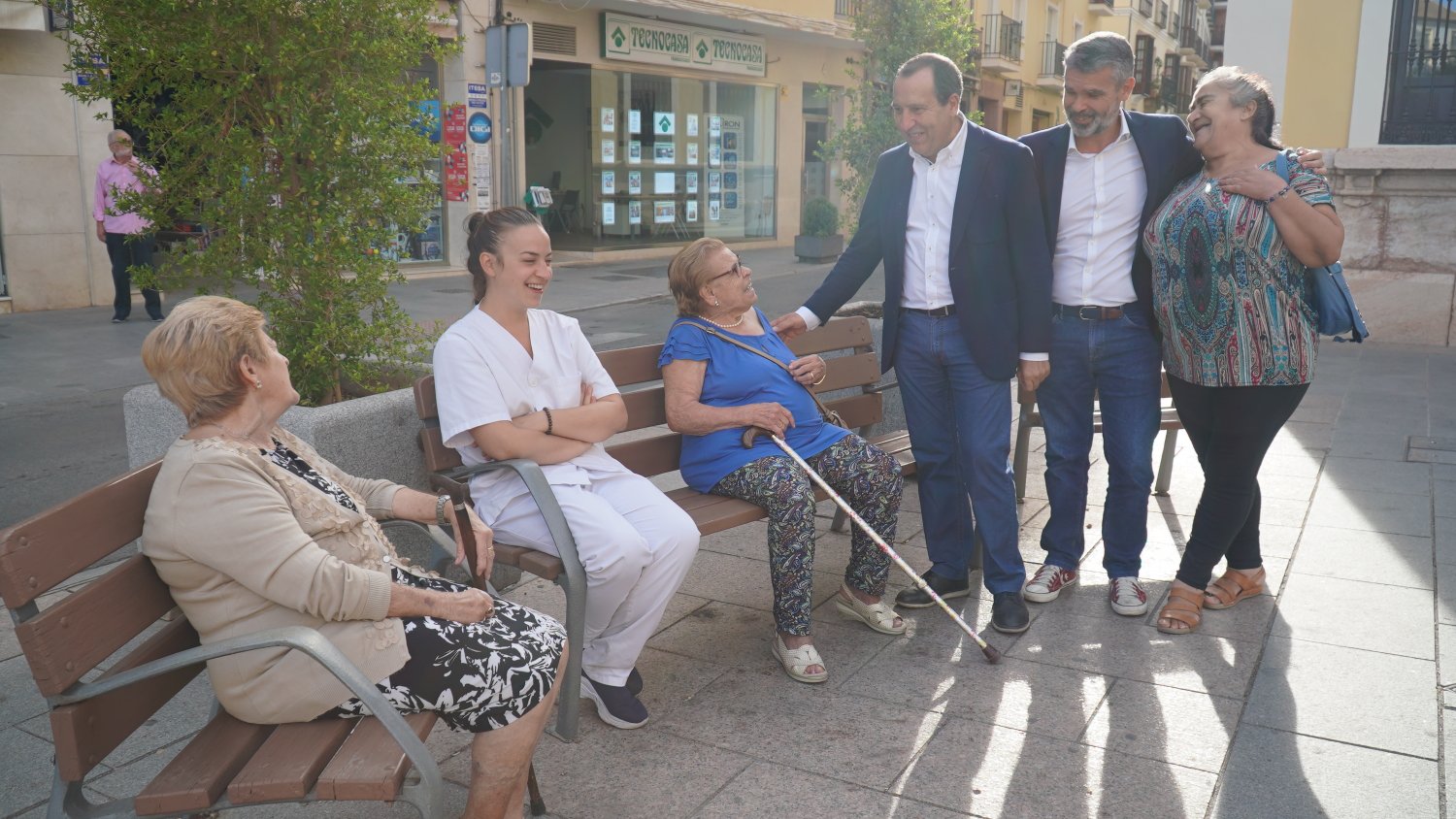 El PSOE alerta de un plan del PP para cerrar la residencia de mayores de La Vega en Antequera