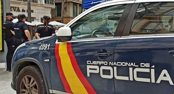 Detenido en Vélez-Málaga un cura por agredir sexualmente a mujeres a las que sedaba y grababa 