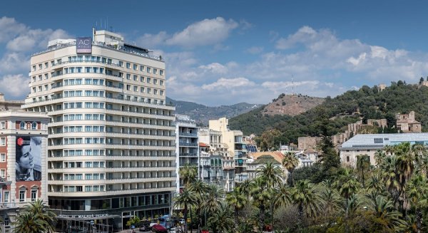 La Costa del Sol recibe de enero a agosto un 4,8% más de viajeros hoteleros que en 2019 