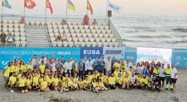 Los equipos de balonmano playa de la UMA ganan el I Campeonato de Europa Universitario de Deportes de Playa