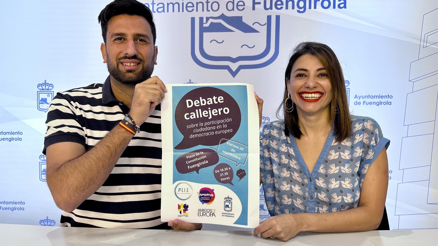 Juventud de Fuengirola organiza un debate callejero sobre la participación ciudadana en la democracia europea