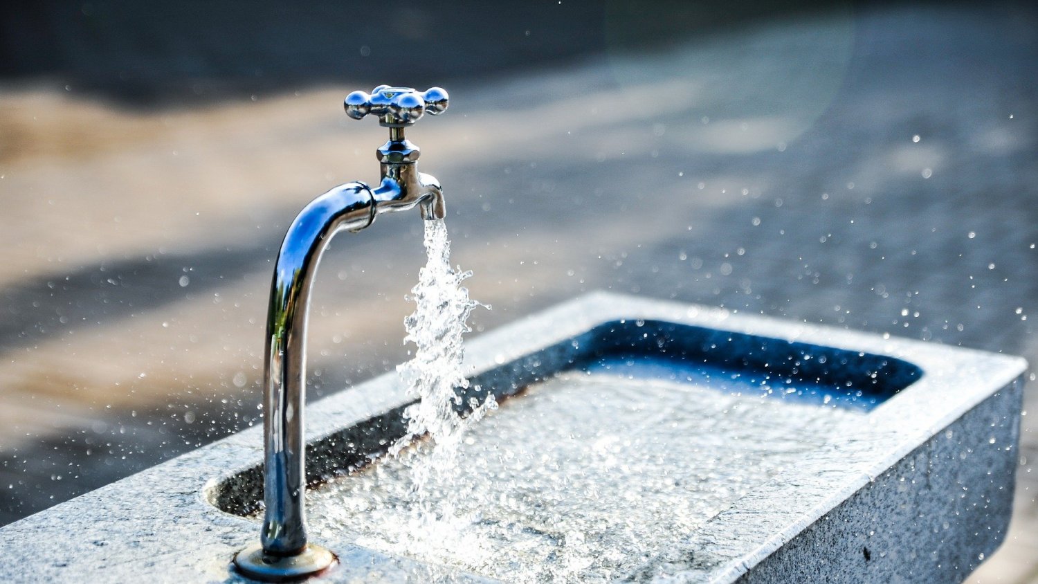 Organizaciones, colectivos sociales y partidos retoman la Iniciativa Ciudadana Contra el Tarifazo del Agua