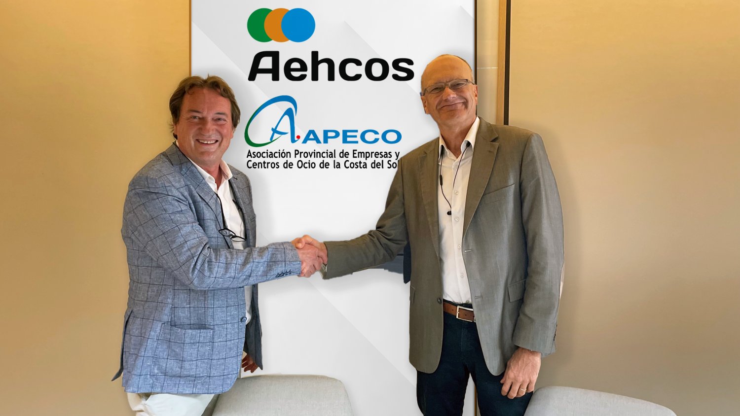 AEHCOS y APECO firman un convenio de colaboración para reforzar el destino Costa del Sol 