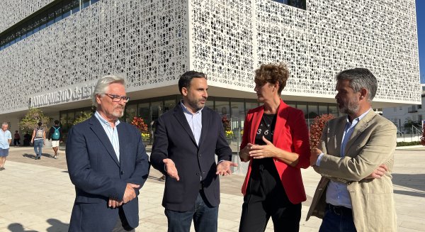 Los socialistas acusan a García Urbano de haber convertido Estepona en su propio cortijo