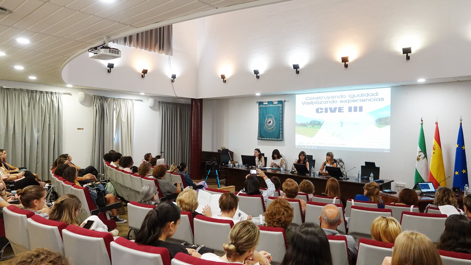 La UMA celebra el III Congreso 'Construyendo igualdad, visibilizando experiencias' 