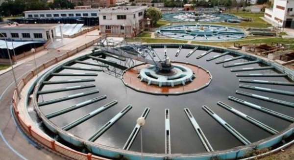 EMASA  adjudica la creación de un parque fotovoltaico en la desaladora de El Atabal 