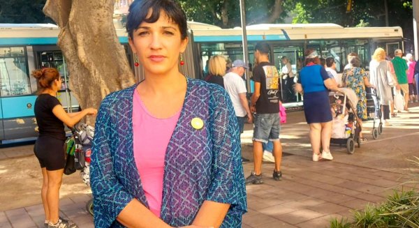Con Málaga pide un consejo urgente de la EMT para 'aclarar la posible subida del billete del autobús'
