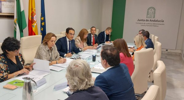 Almería, Granada, Huelva y Málaga estrenan el nuevo modelo de Oficina Fiscal