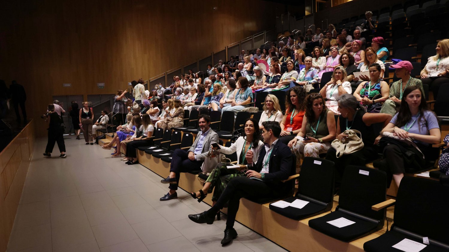Pacientes con cáncer de mama y familiares aprenden sobre herramientas de apoyo y mejora de su calidad de vida