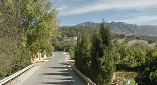 La Junta construirá una pasarela peatonal junto al viaducto sobre el río Guadiaro en Cortes 
