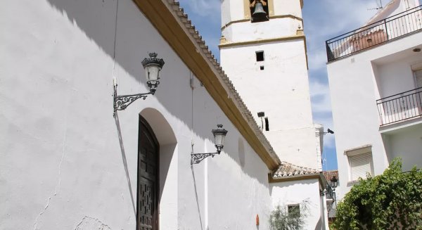 El Obispado de Málaga cesa de sus actividades en la provincia al cura detenido por acosar a su expareja