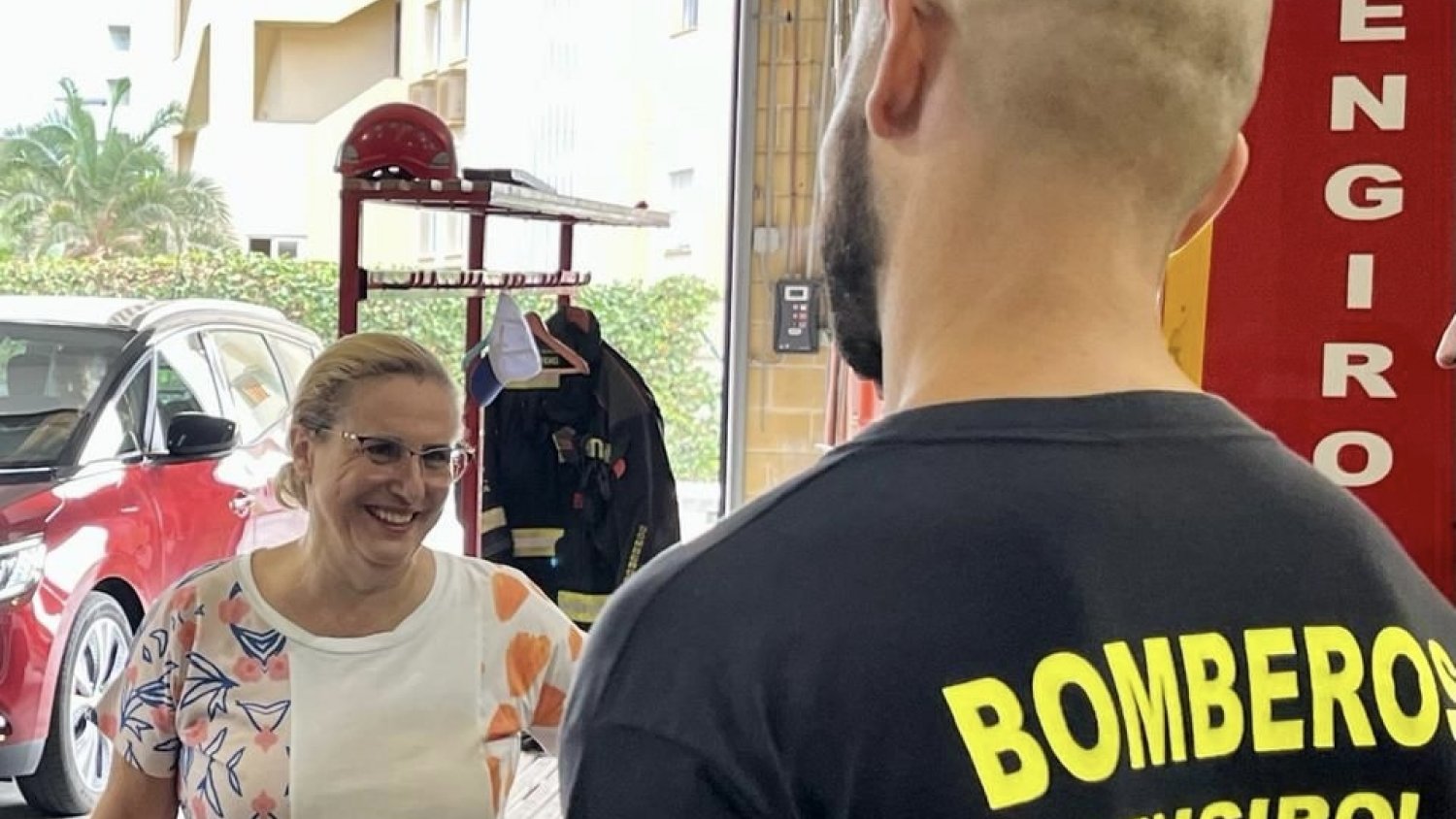 Fuengirola acondiciona y pone en valor el patio exterior del Parque de Bomberos