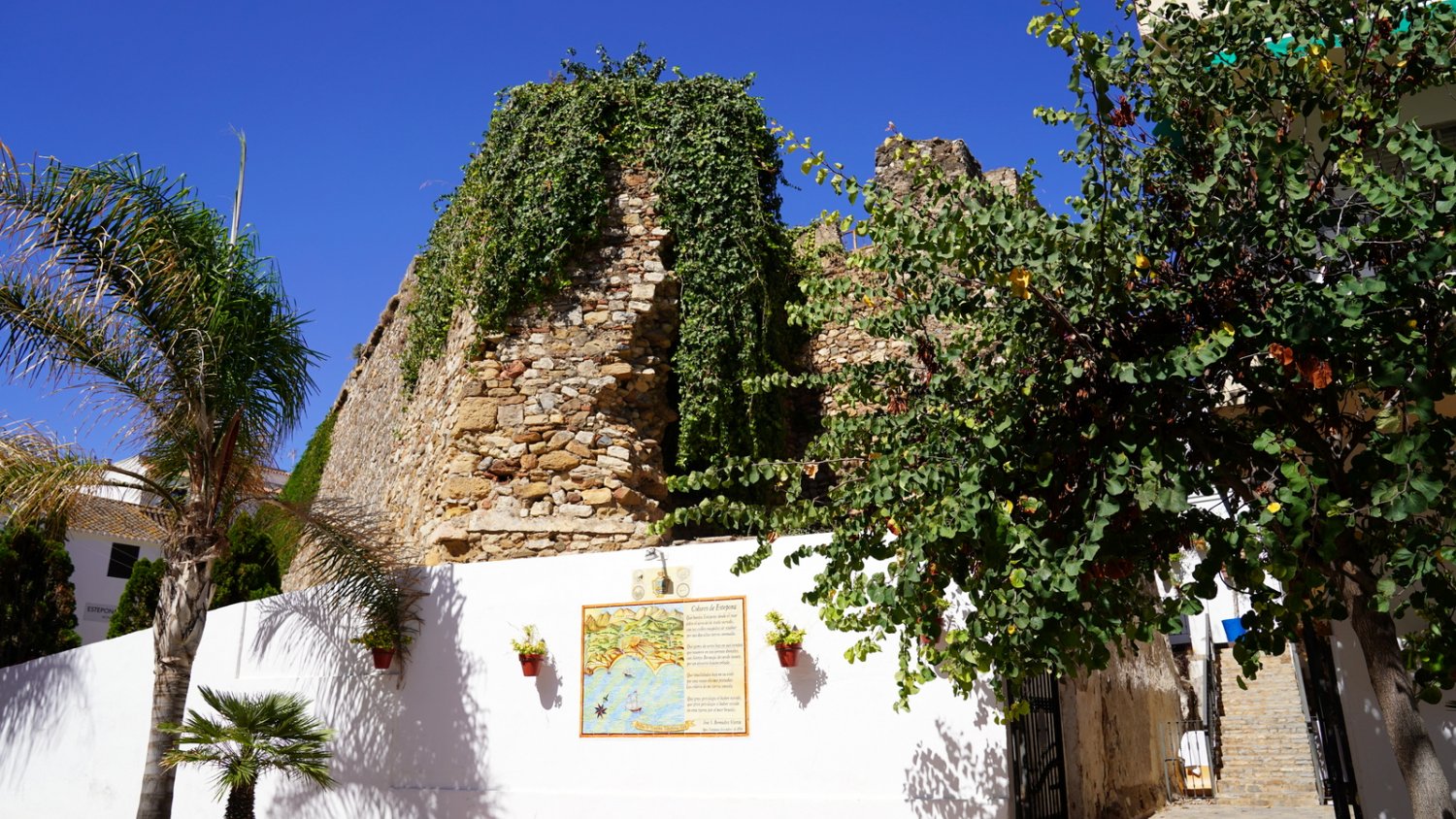 Estepona adjudica las obras para el proyecto de recuperación del Castillo de San Luis