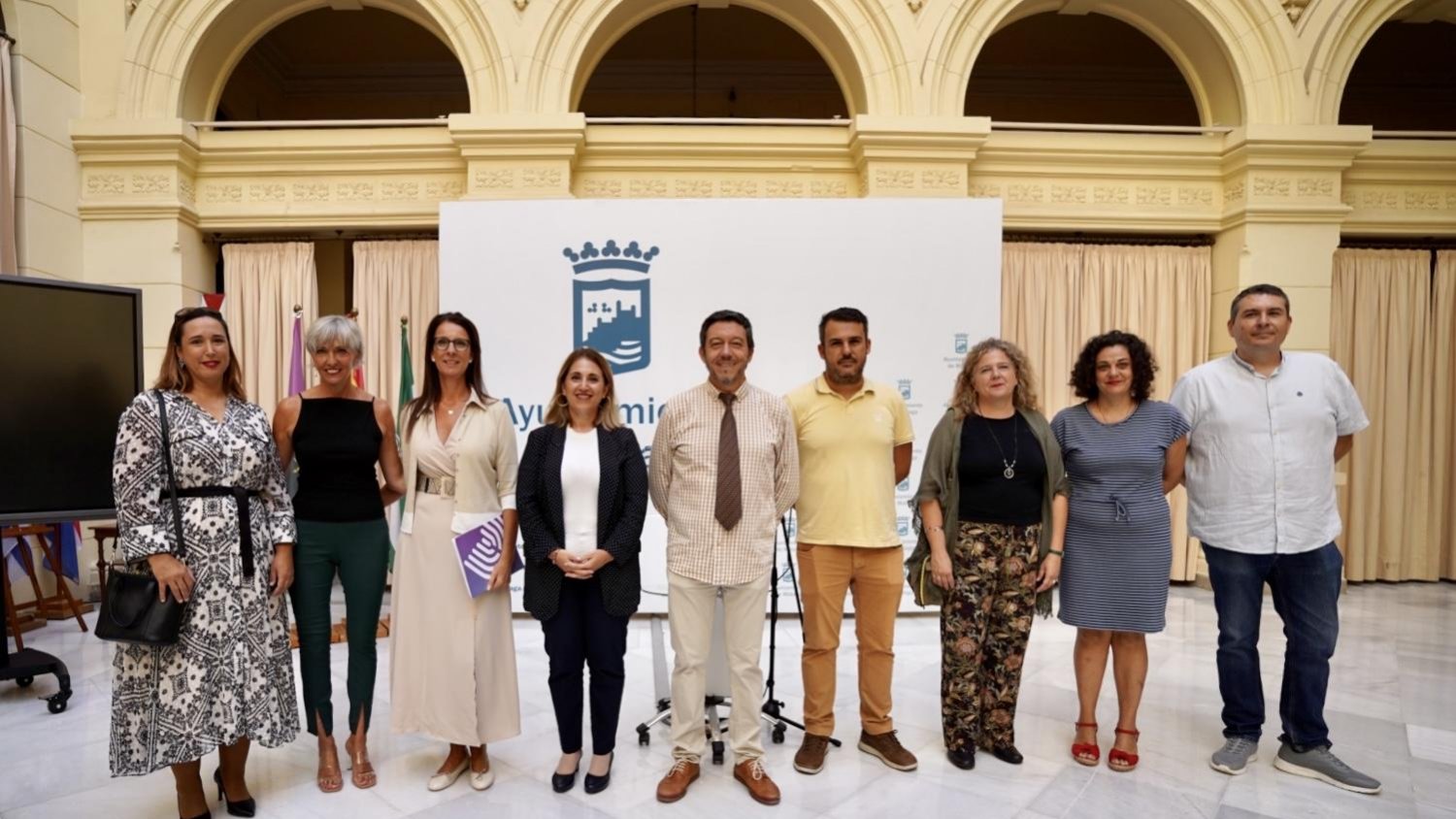 El Ayuntamiento de Málaga lanza un programa piloto de talleres formativos para familias con adolescentes