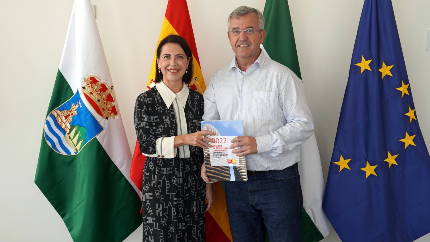 Estepona y TM Grupo Inmobiliario renuevan su convenio para prevenir la exclusión residencial en la ciudad