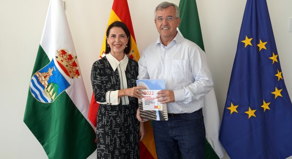 Estepona y TM Grupo Inmobiliario renuevan su convenio para prevenir la exclusión residencial en la ciudad