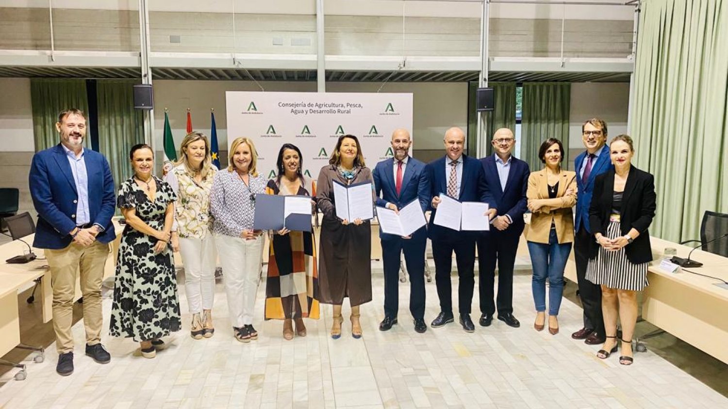 Junta y Landaluz se unen para impulsar el primer clúster agroalimentario de Andalucía