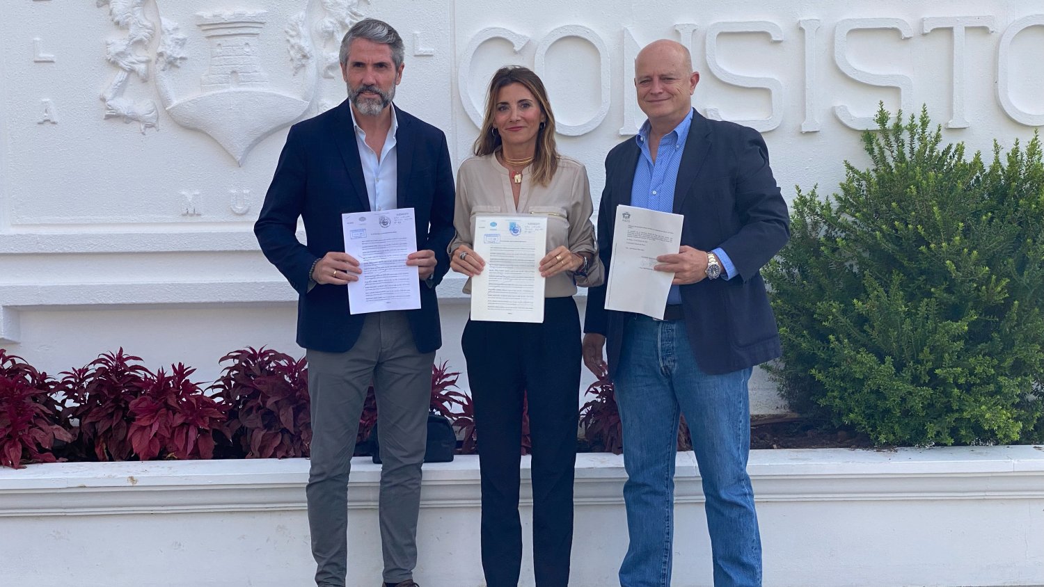 Vox, PP y Por Mi Pueblo presentan una moción de censura en Mijas ante el “descontrol económico socialista”