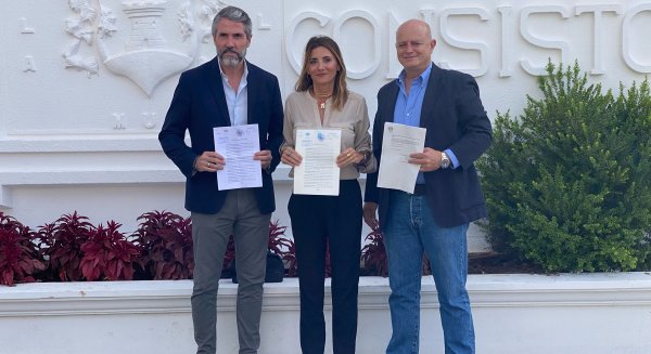 Vox, PP y Por Mi Pueblo presentan una moción de censura en Mijas ante el “descontrol económico socialista”