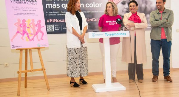 La II Marea Rosa contra el cáncer recorrerá Torremolinos por tierra, mar y aire