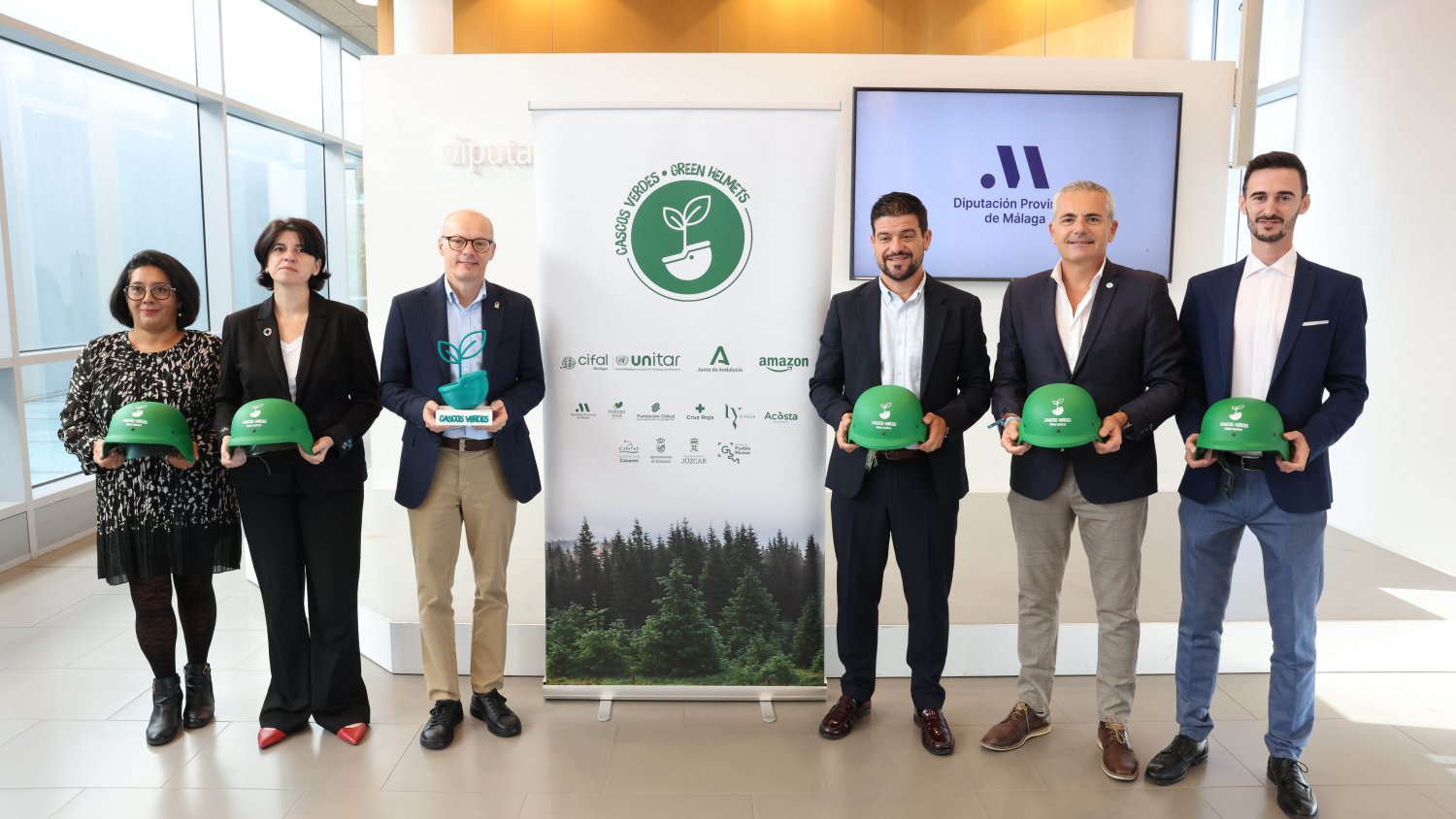 Diputación de Málaga colabora en una iniciativa para reforestar Sierra Bermeja con 20.000 plantones de árboles
