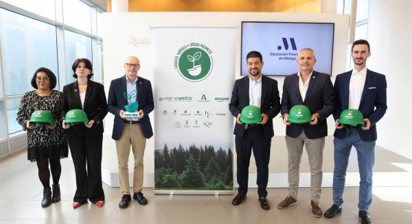 Diputación de Málaga colabora en una iniciativa para reforestar Sierra Bermeja con 20.000 plantones de árboles