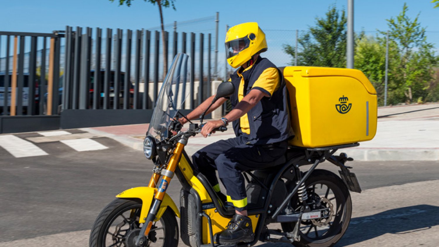 245 personas se incorporan desde hoy a un puesto de trabajo fijo en Correos en la provincia de Málaga
