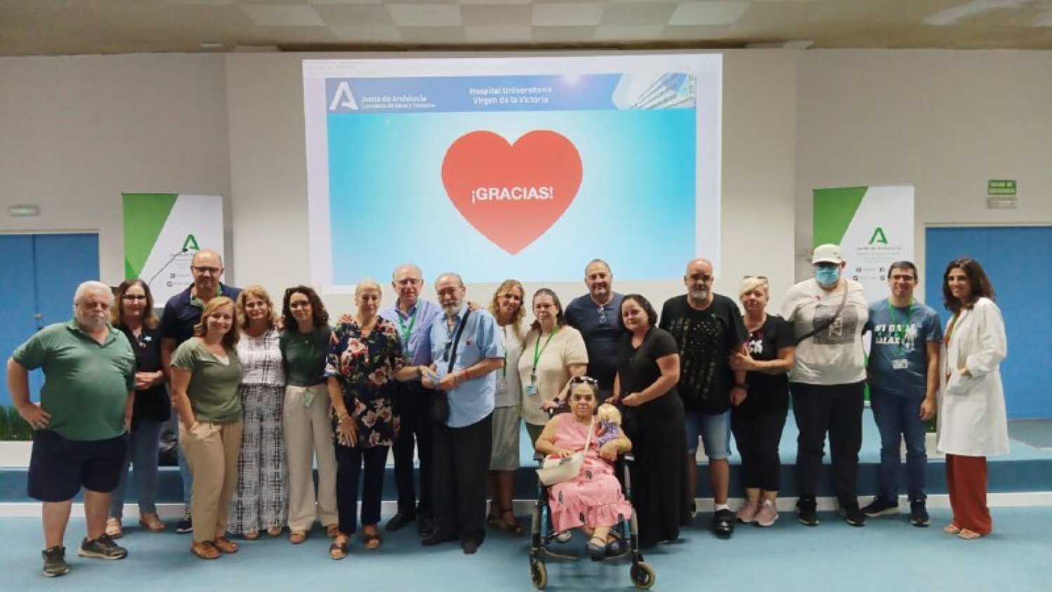 El Hospital Clínico de Málaga promueve medidas preventivas de salud para evitar complicaciones en el pie diabético