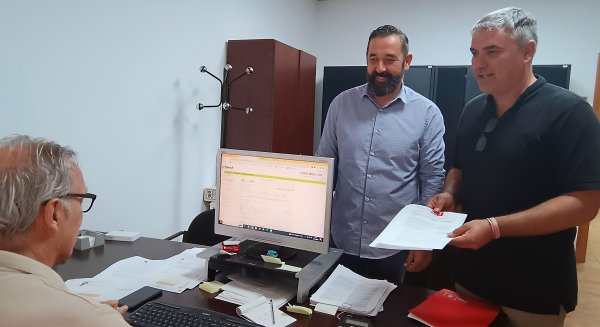 El PSOE denuncia la ausencia de mujeres en el consejo de administración de la empresa pública de aguas de la Axarquía