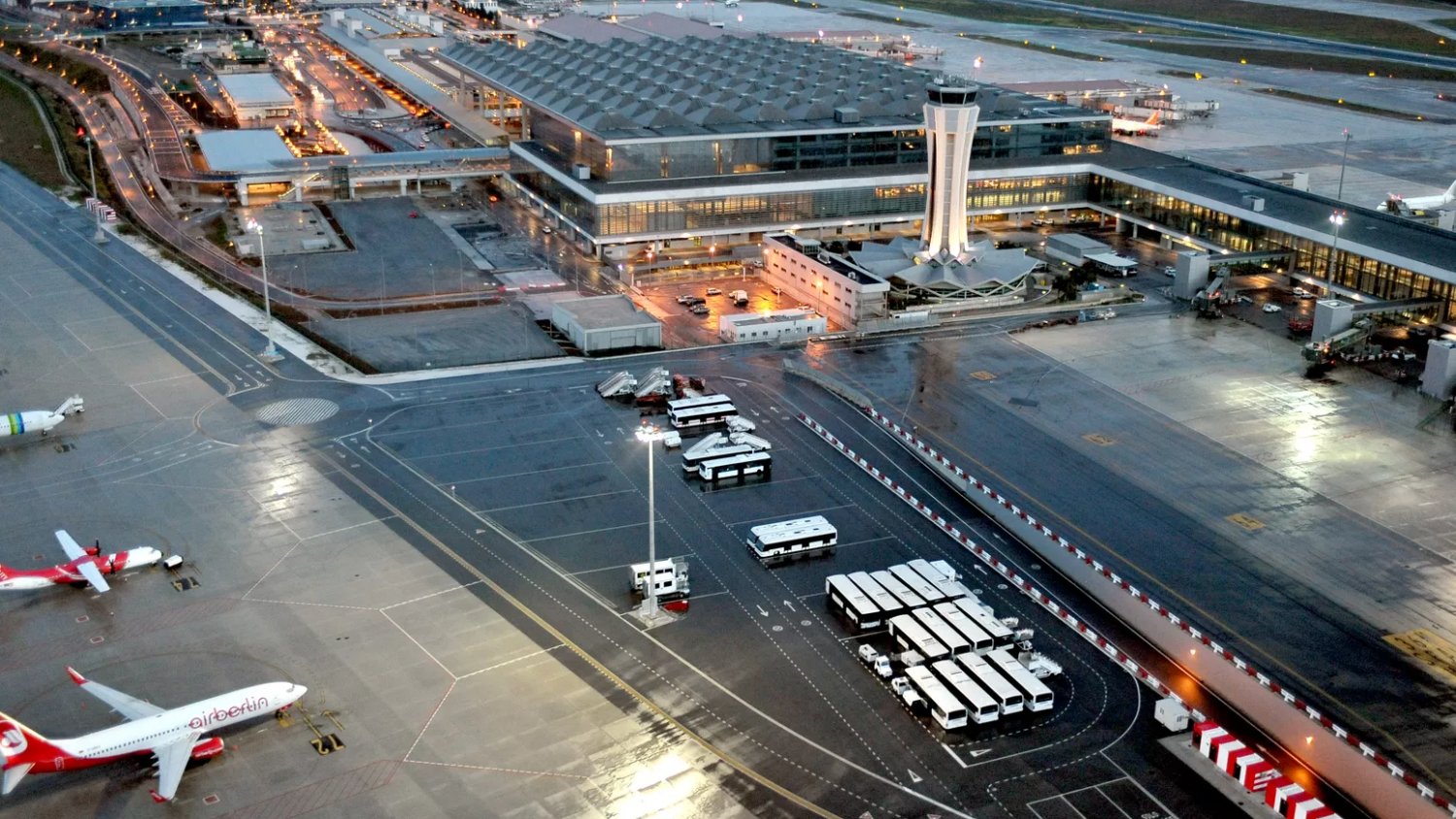 CCOO se concentra en el aeropuerto de Málaga para denunciar la “precarización laboral de los servicios de handling” 