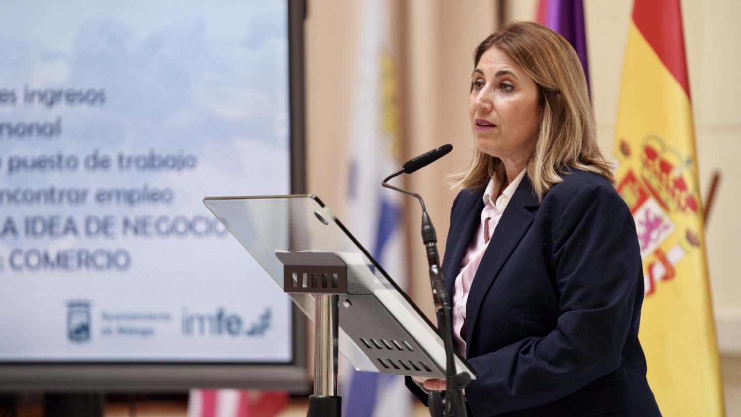 Mujer, desempleada y con estudios superiores es el perfil más repetido entre las personas emprendedoras en Málaga
