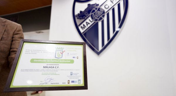 Ayuntamiento renueva al Málaga C.F el Certificado de Calidad Ambiental por su contribución a la sostenibilidad en la ciudad