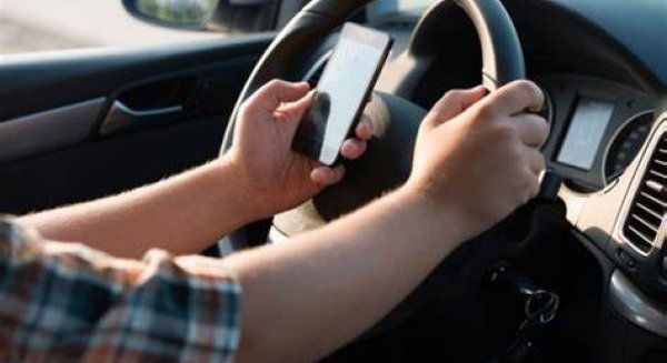 DGT finaliza campaña sobre conducción distraída y Málaga registra un 50,14% de infracciones por uso del móvil