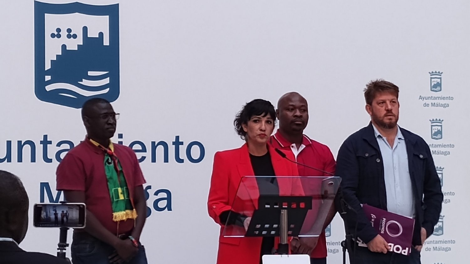 Con Málaga denuncia el 'maltrato' al que el Partido Popular 'somete' a los servicios públicos