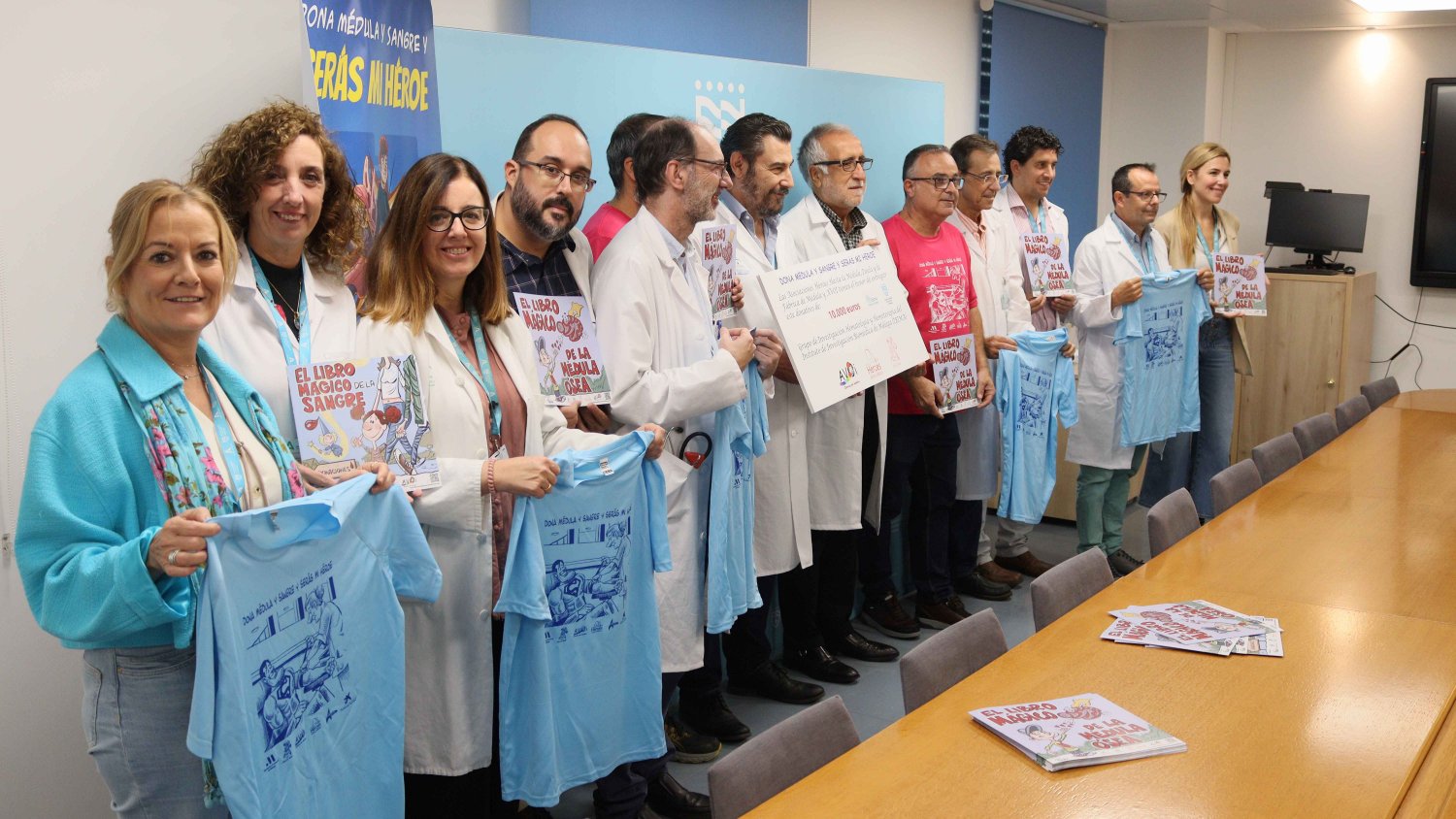 Asociaciones donan 10.000€ al Hospital Regional de Málaga e Ibima para investigar la leucemia aguda linfoblástica infantil
