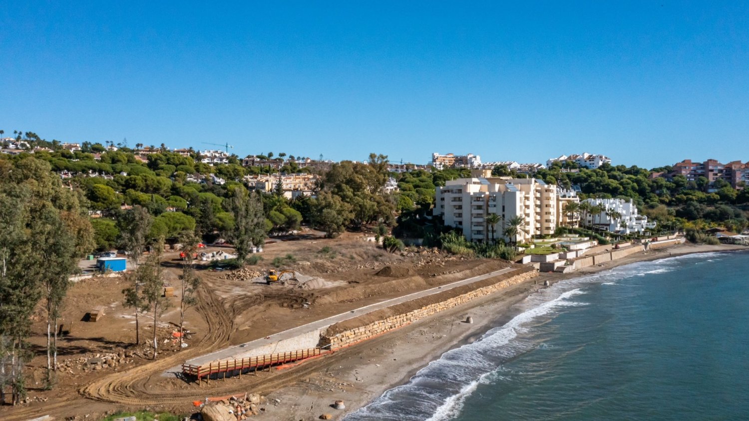 Entran en su recta final las obras del tramo de corredor litoral en la playa del Cristo de Estepona