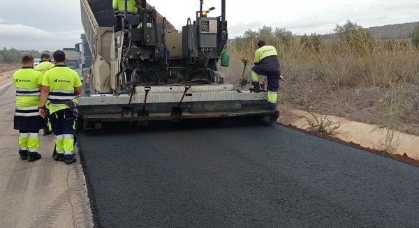 Diputación de Málaga invierte 434.000 euros en la mejora de una de las vías de acceso al Puerto Seco de Antequera