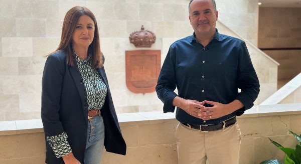 Fuengirola ofrece servicio de autobús gratuito al Parque Cementerio con motivo del Día de Todos los Santos