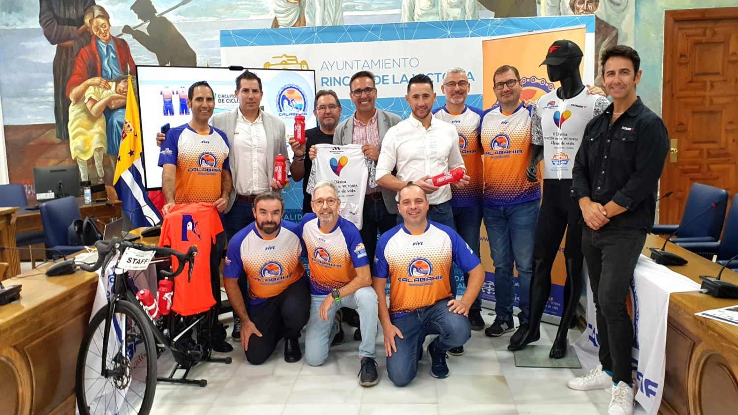 Rincón de la Victoria presenta la II Clásica `Lleno de Vida´ con 74 km de recorrido por la Axarquía