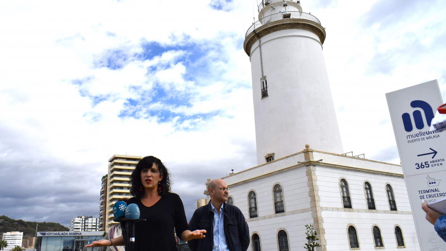 Con Málaga asegura que empleará todos los instrumentos posibles para frenar la Torre del Puerto