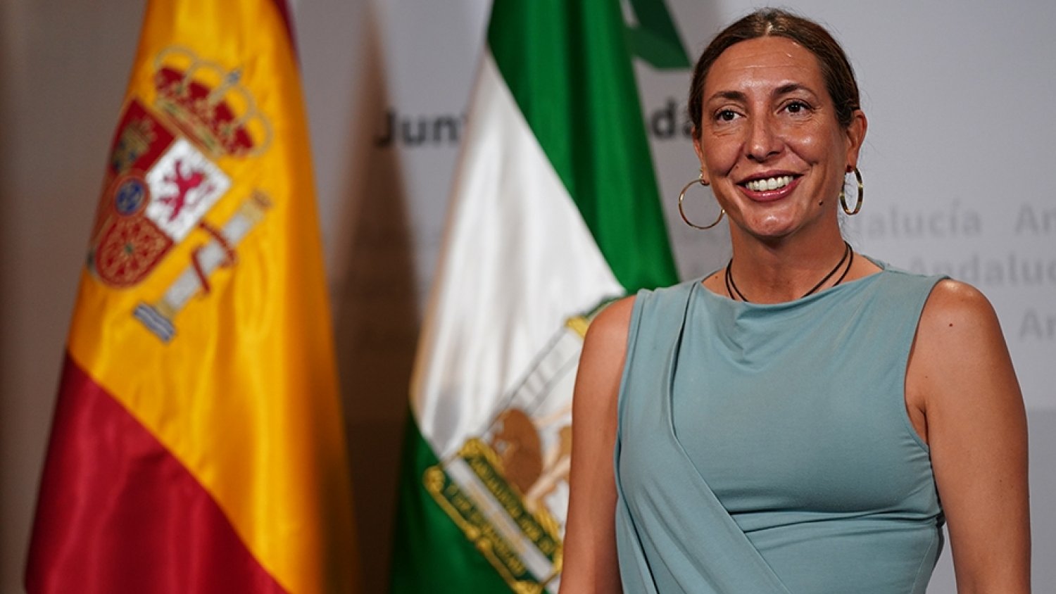 Loles López solicita reuniones con los ministerios de Derechos Sociales, de Igualdad y de Inclusión y Migraciones